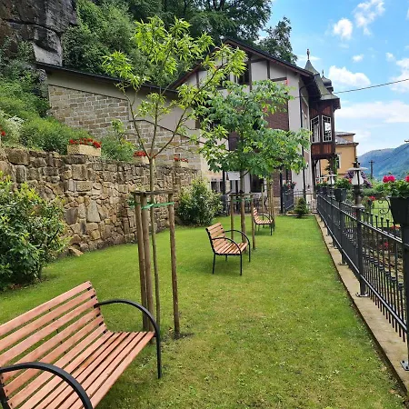 Labsky Dvur Hrensko